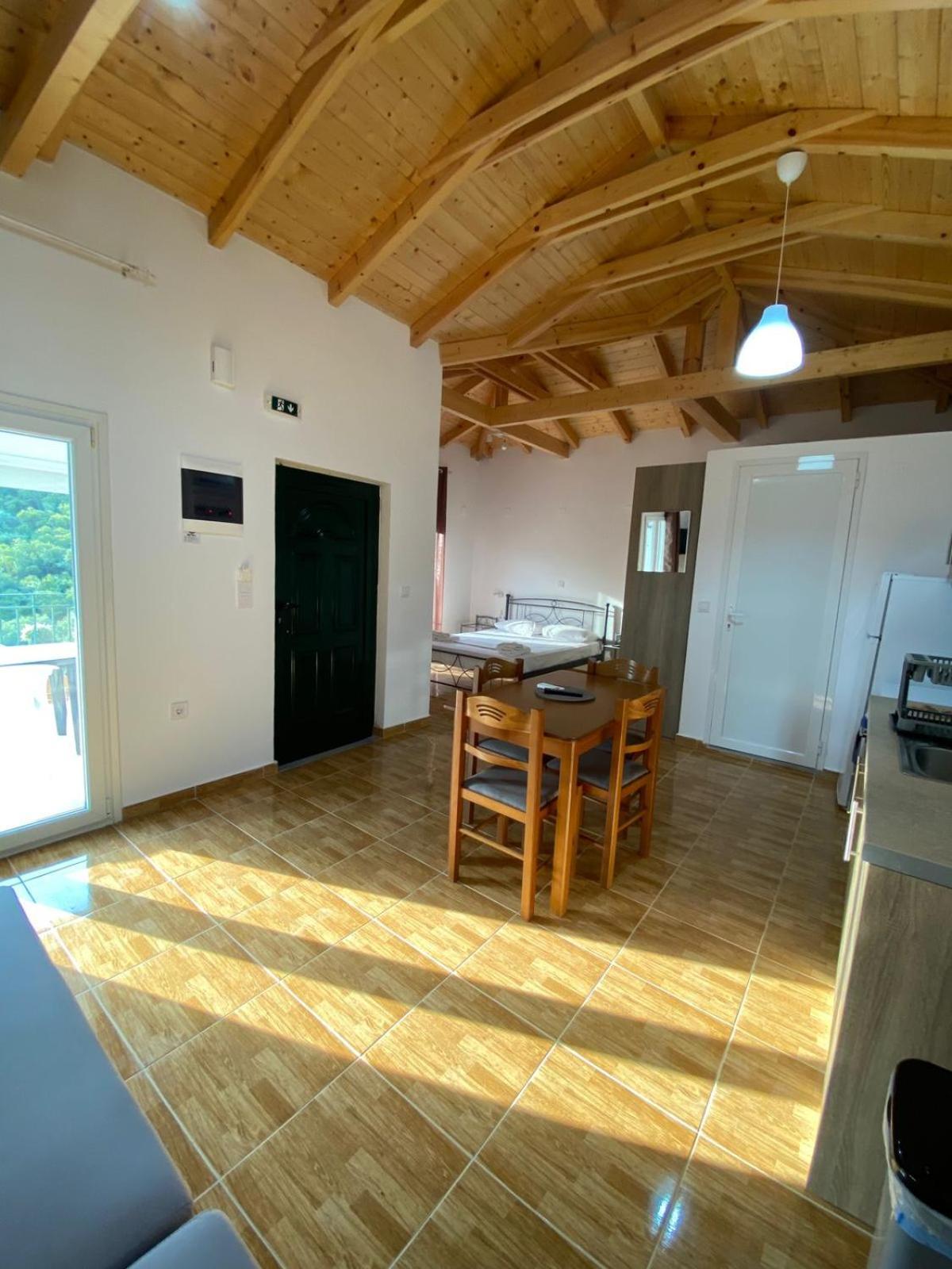 Babis Apartment Áyios Nikítas Dış mekan fotoğraf